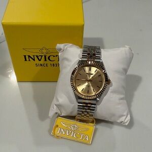 Brand new in box - Invicta Two-Tone Gold and Silver Bracelet Watch